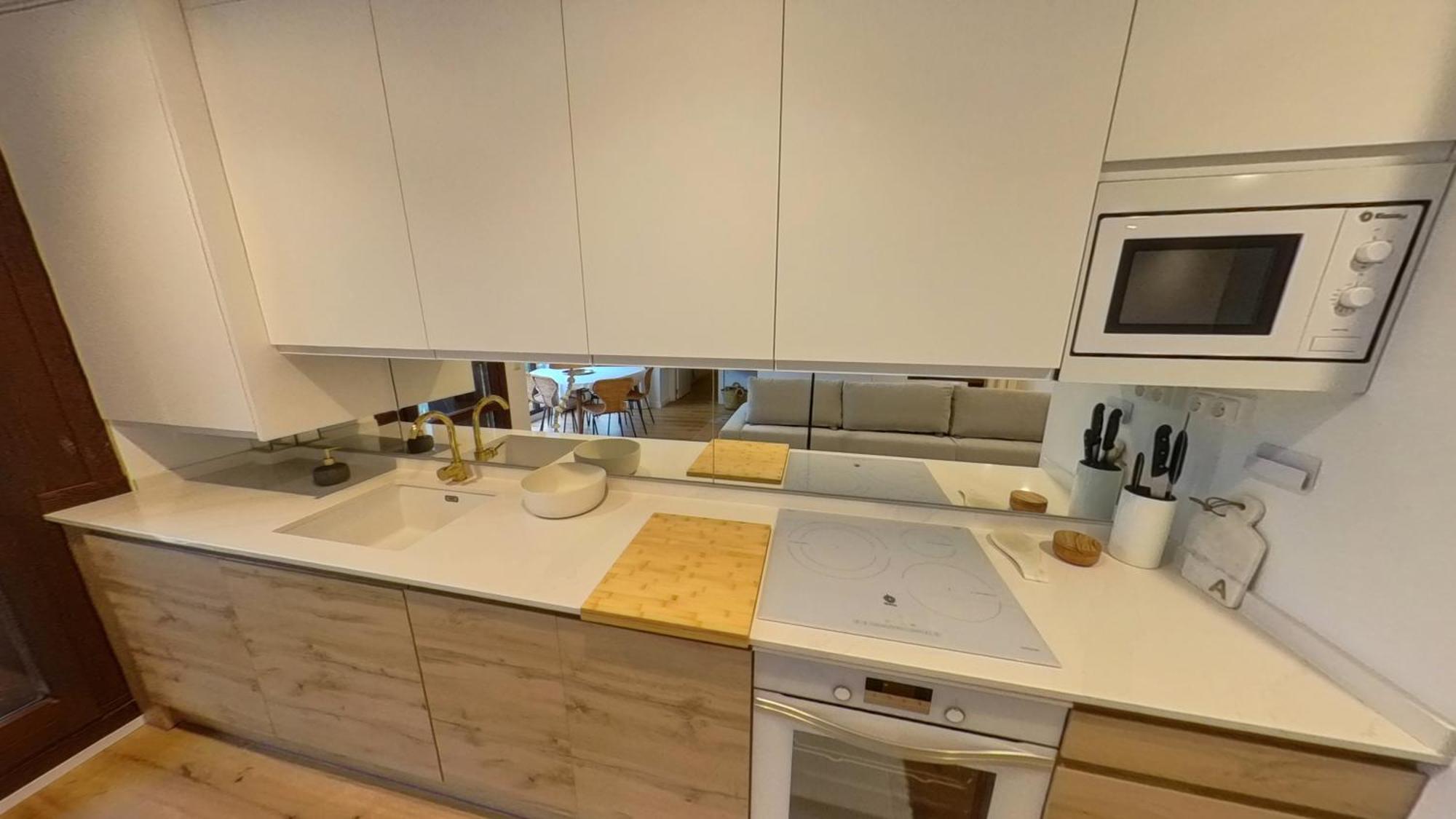 Hadar Deluxe - Tucasaenlospirineos Escarrilla Exteriör bild