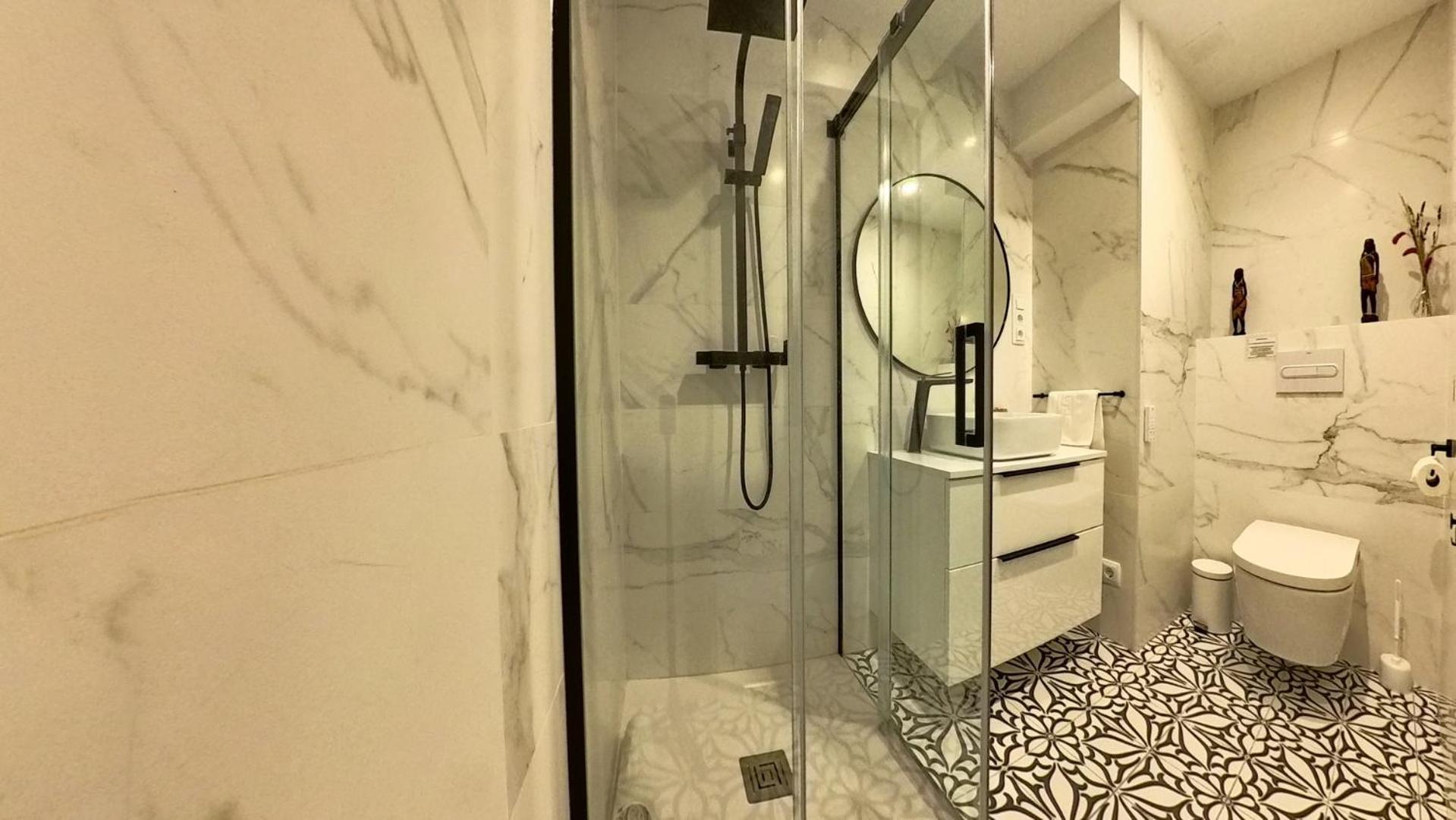 Hadar Deluxe - Tucasaenlospirineos Escarrilla Exteriör bild